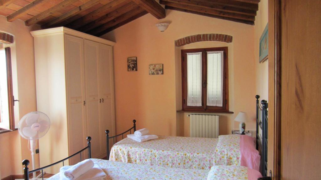 Chiardiluna Pistoya Habitación foto