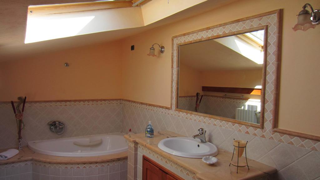 Chiardiluna Pistoya Habitación foto